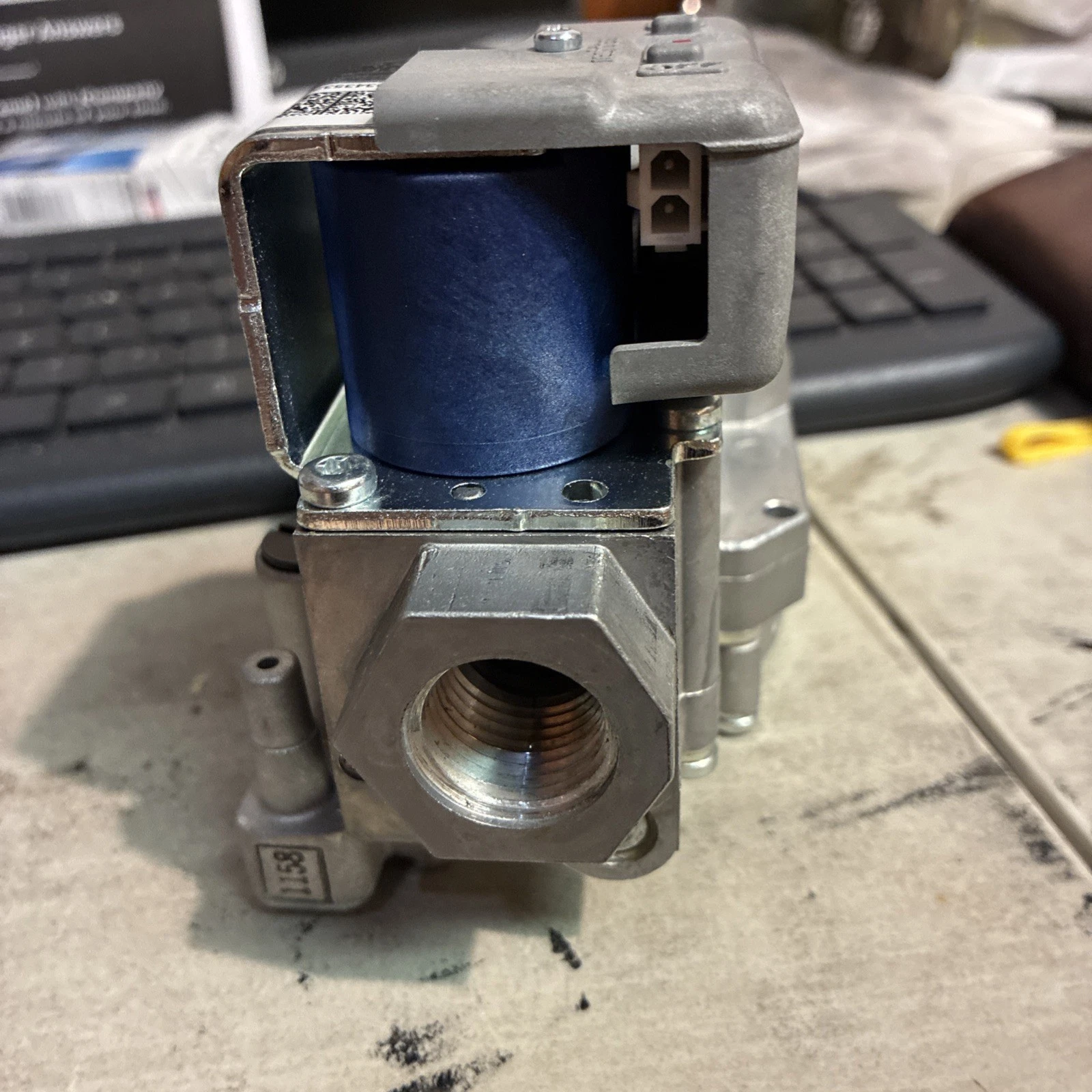 Resideo VR9205R2314 24V Modulating Furnace Gas Control Valve - Image 3