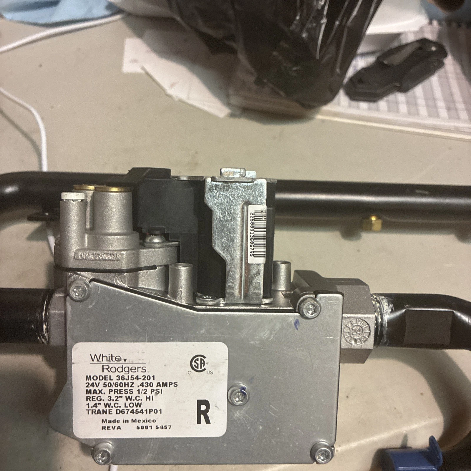 White-Rodgers 36J54-201 Two-Stage HVAC Gas Valve - Image 3