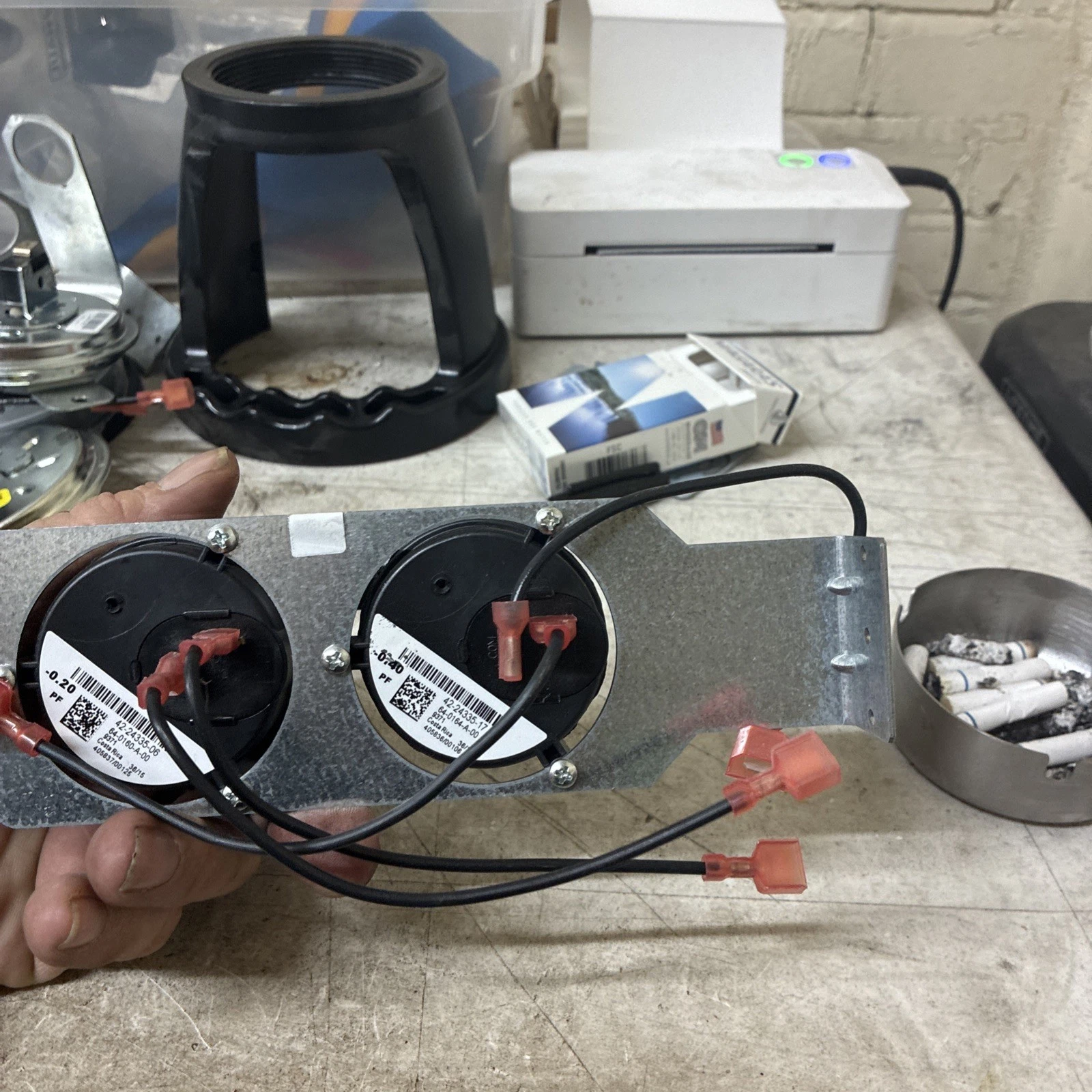 Dual Furnace Draft Inducer Pressure Switch Assembly 42-24166-79 - Image 4