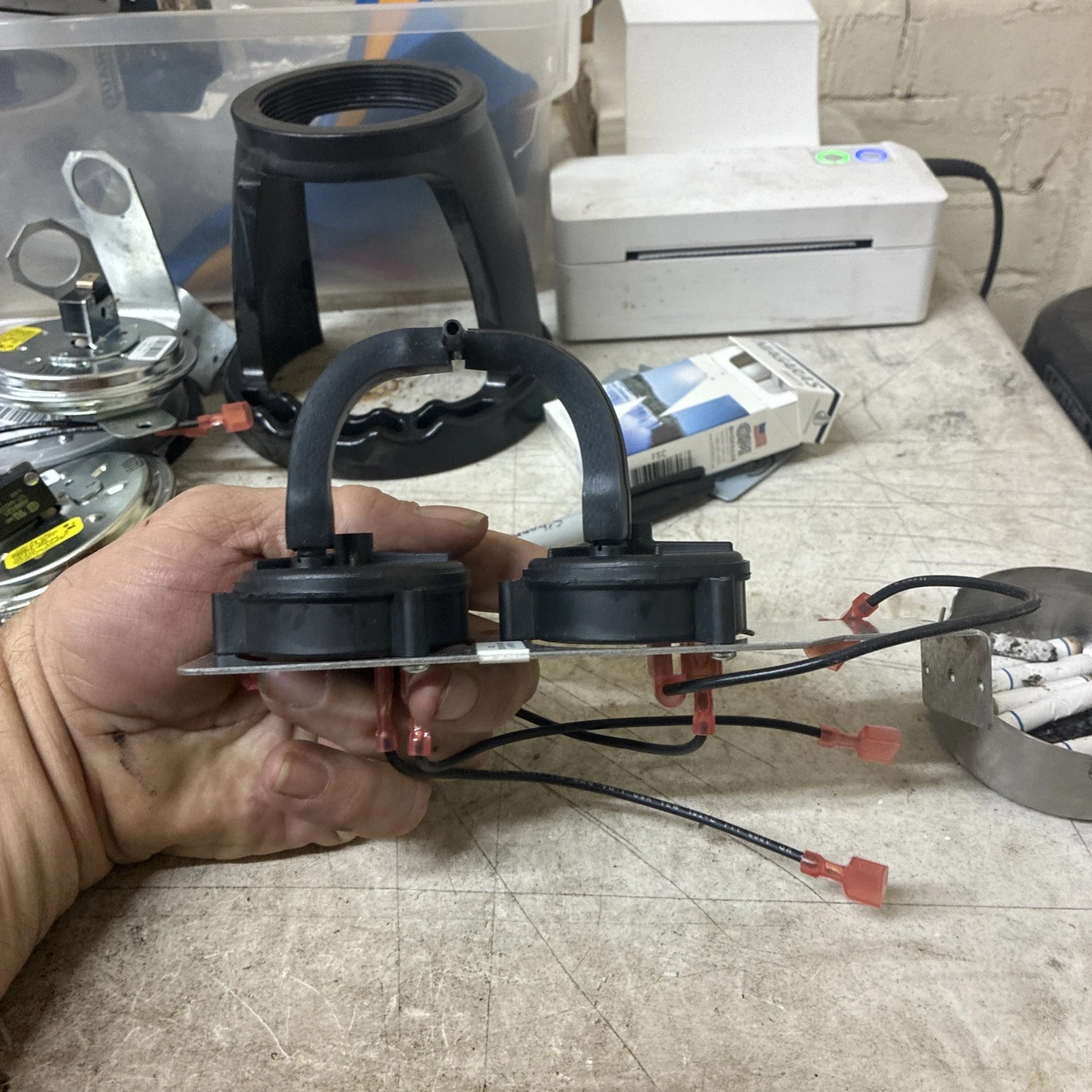 Dual Furnace Draft Inducer Pressure Switch Assembly 42-24166-79 - Image 3