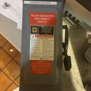 Square D 60A Fused Safety Disconnect Switch w/Interlocked Receptacle - $ REDUCED