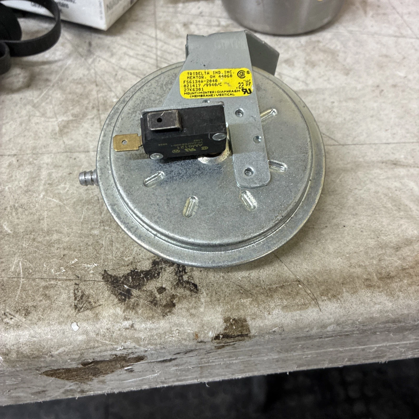 Tridelta FS6005-433 Pressure Switch New - Image 2