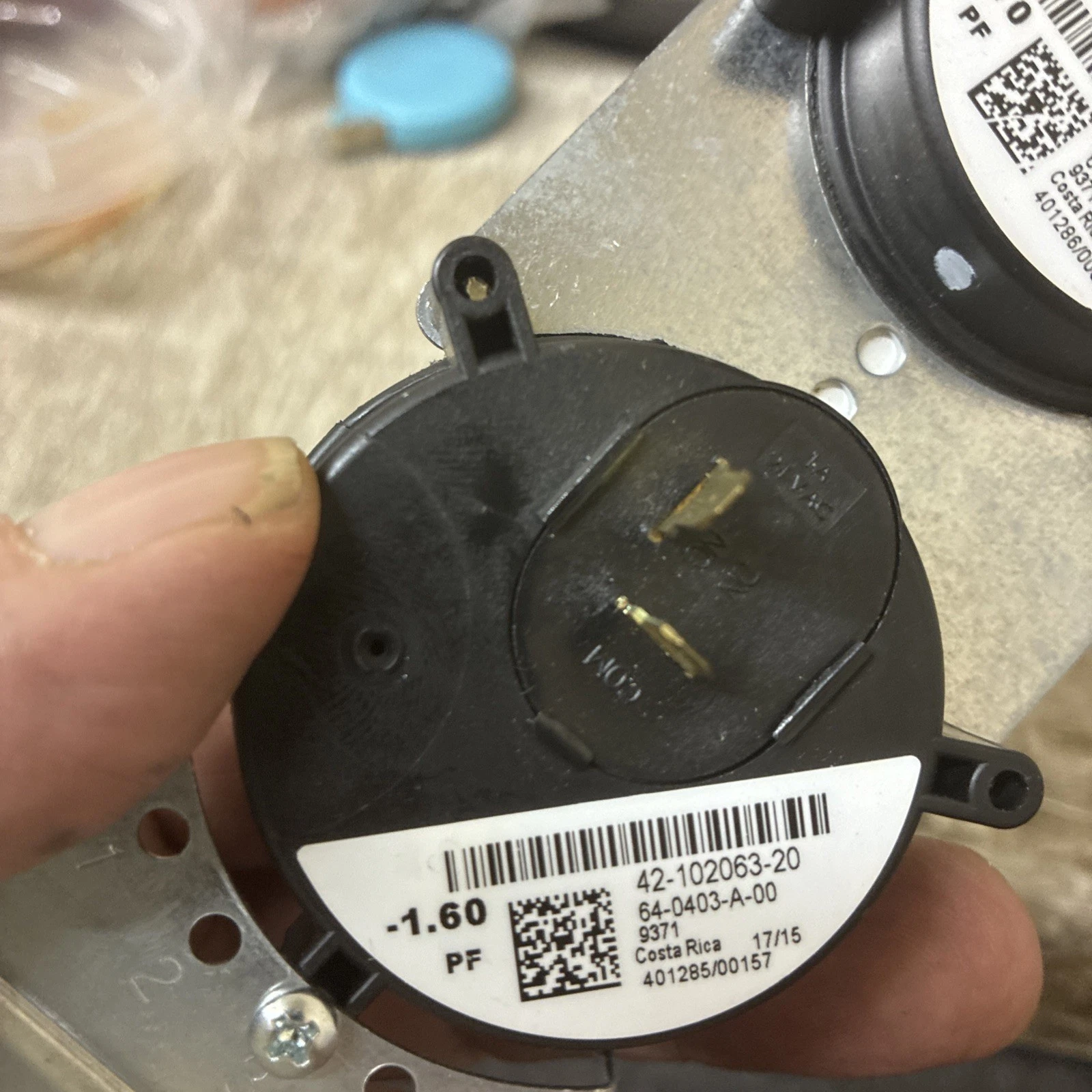 42-102056-25 Rheem OEM Furnace Replacement Air Pressure Switch - Image 5